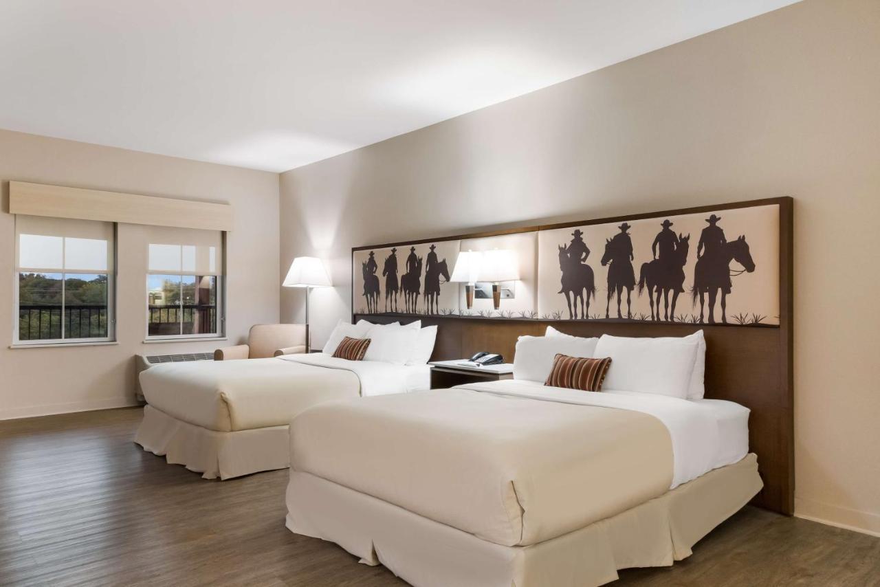 Best Western Bandera Suites & Saloon Ngoại thất bức ảnh