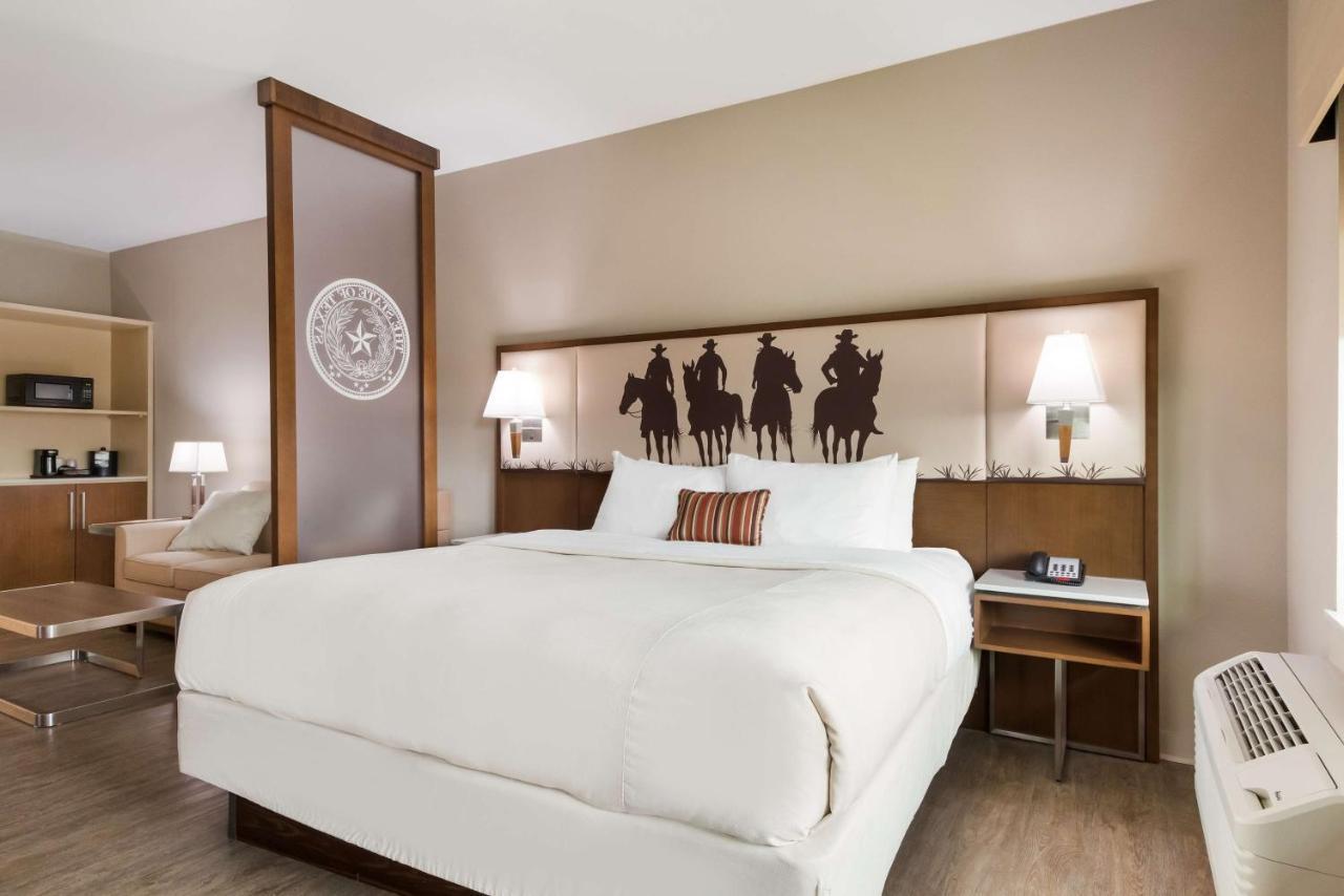 Best Western Bandera Suites & Saloon Ngoại thất bức ảnh
